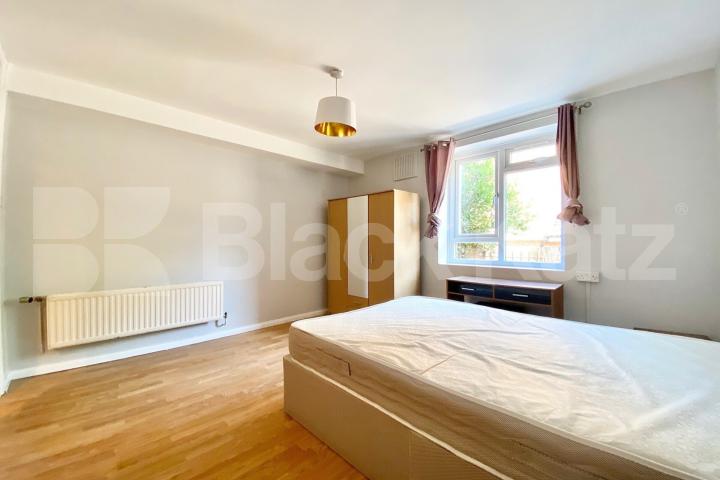 			2 Bedroom, 1 bath, 1 reception Apartment			 King Henrys Walk, Dalston